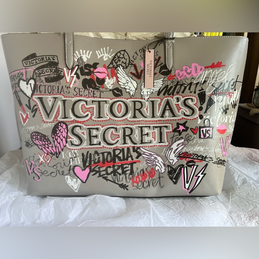 Victoria's Secret Limited Edition Graffiti Print Tote Bag Gray Purse And Pouch
